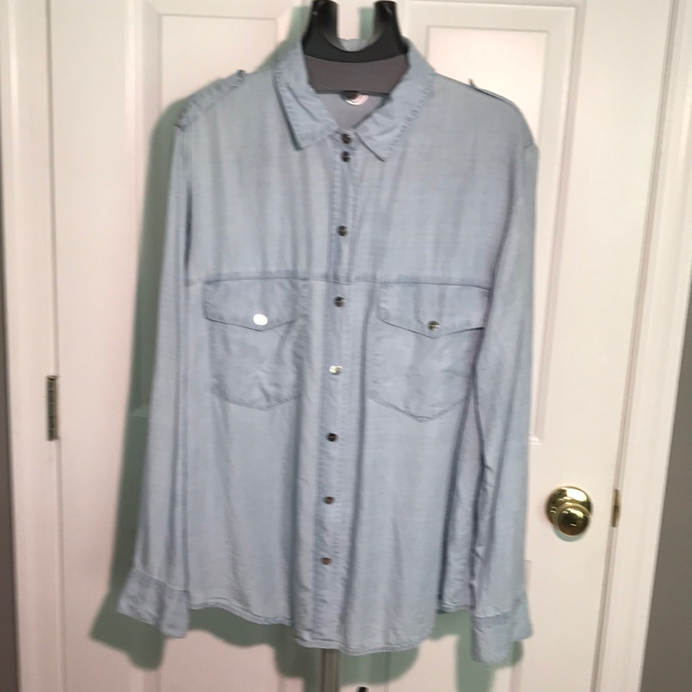 Sanctuary Chambray Long Sleeve Shirt w/ Pockets and Snap Closures Size L